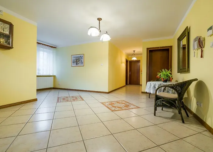 ホームステイ Willa-anna ユラタ